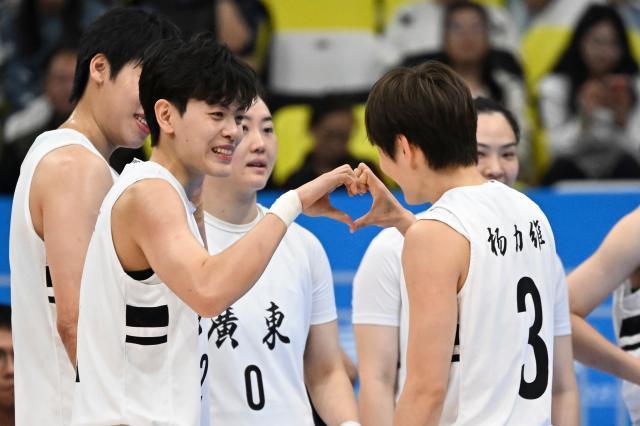 1763235556570058148.jpg 6918aaa4e4b07af0058a1552.jpg