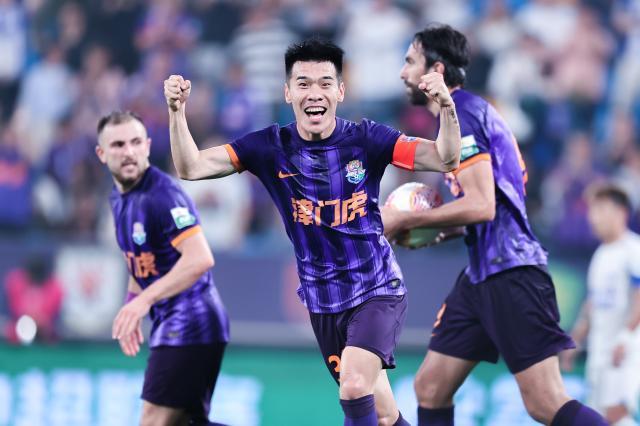 开云体育-王秋明：状态爆发谢孔帕尼奥 清楚回归国足有点难