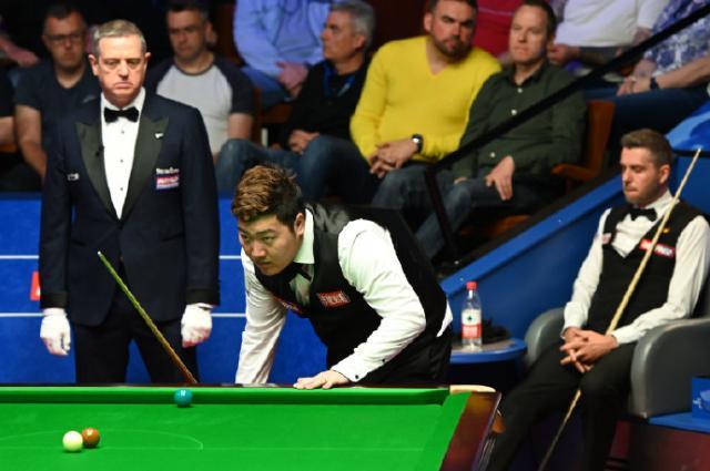 开云官方-颜丙涛力克塞尔比进八强 创世锦赛单局用时纪录