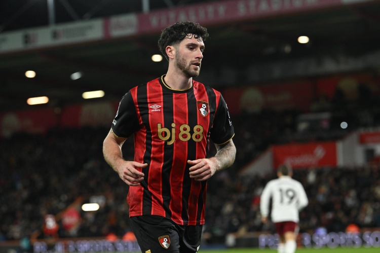 kaiyun-记者：尤文已向塞内西提交报价，球员还收到多特、巴萨等队报价