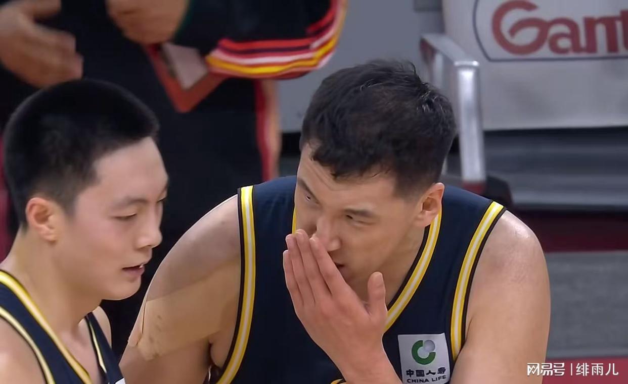 开云官方-交易杨溢？广东后卫线惨遭暴打，没有徐杰真不行！